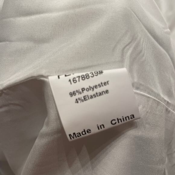 FEHAUTE US10 White Bridal Dress | Sheer Sleeves, Floral Hem, NWT - Picture 13 of 13